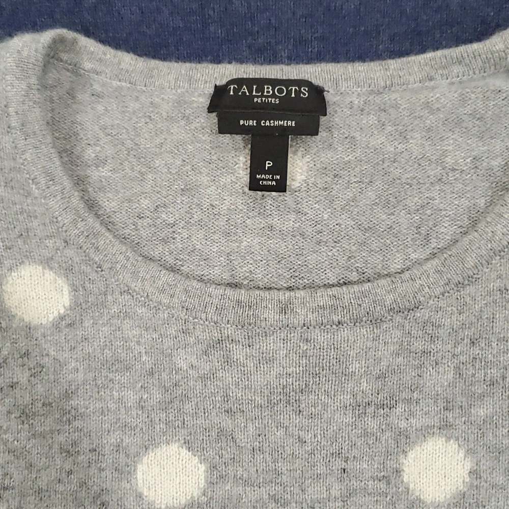 Cashmere sweaters - Picture 2 of 4